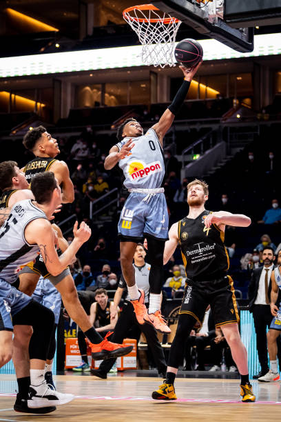 莫塔提出的 莫塔提出的